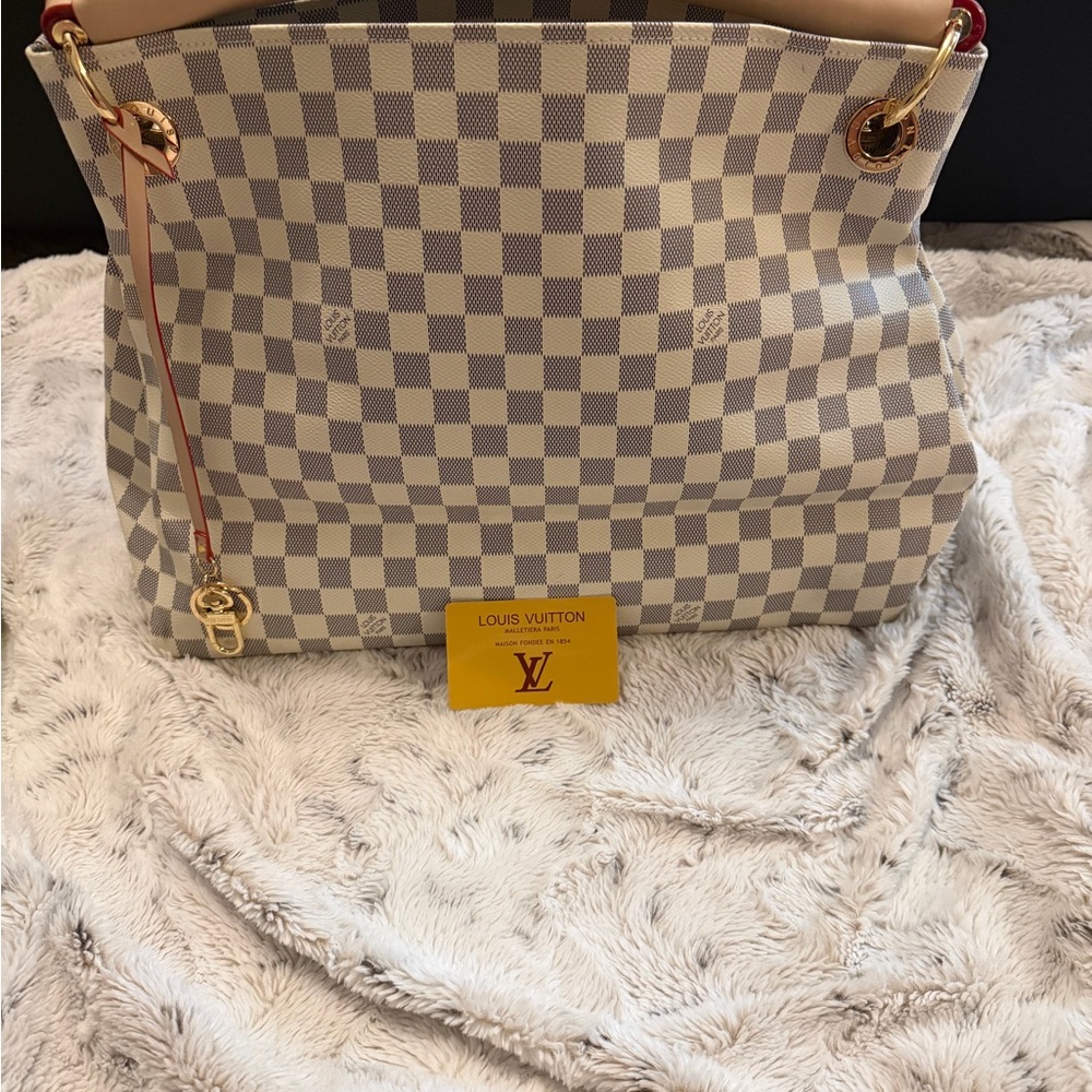 COPY: Louis Vuitton Checkered Shoulder Bag - Cream and Gray